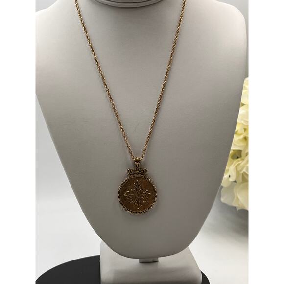 My Saint My Hero Virgin Mary Reversible Gold Tone Necklace - Picture 8 of 8
